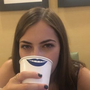 Meet your Posher, Macy